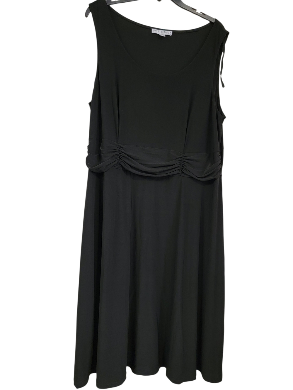 madison leigh Black Sleeveless Midi Dress with Ruched Waist